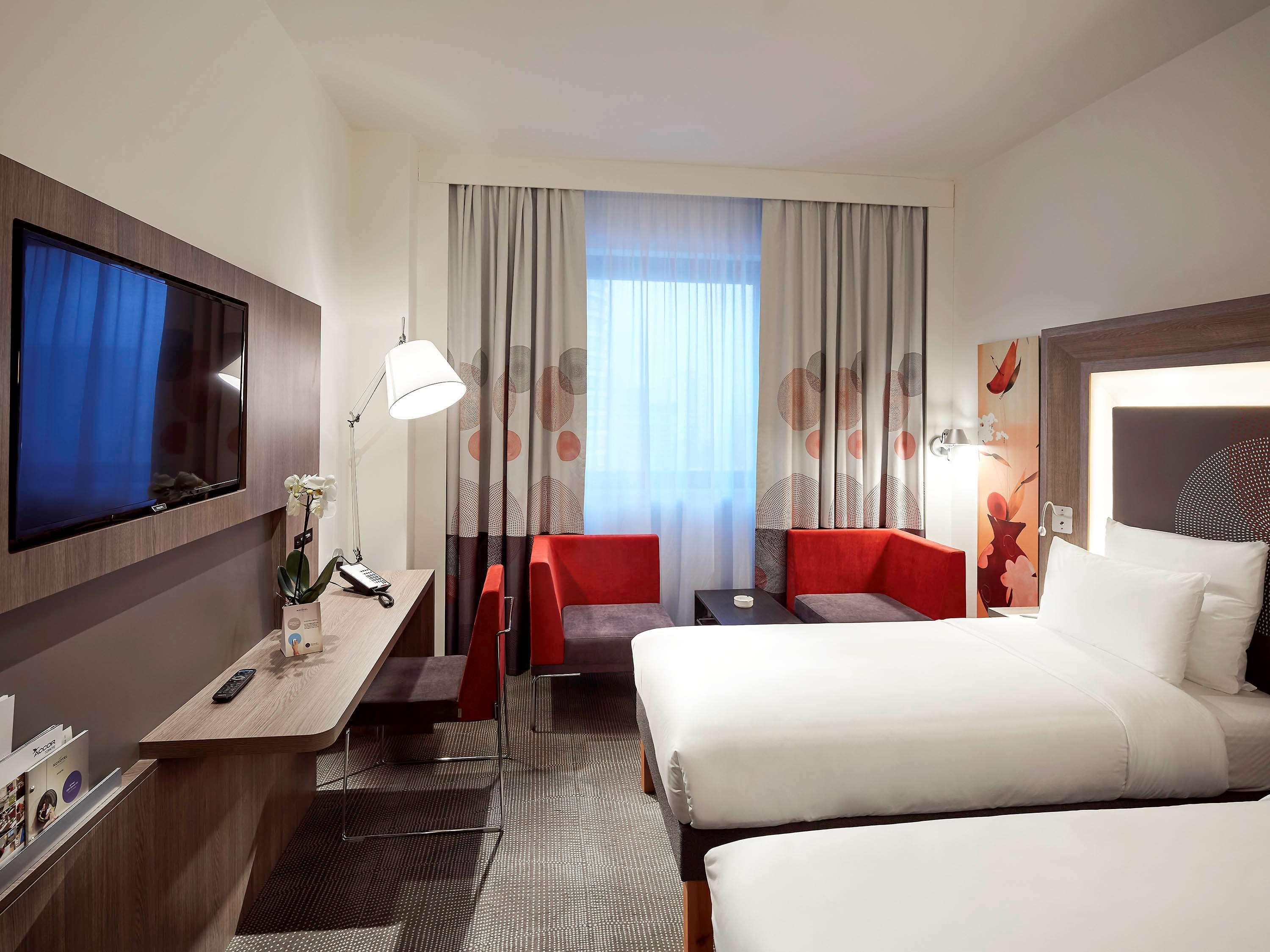 Novotel Коня Екстериор снимка