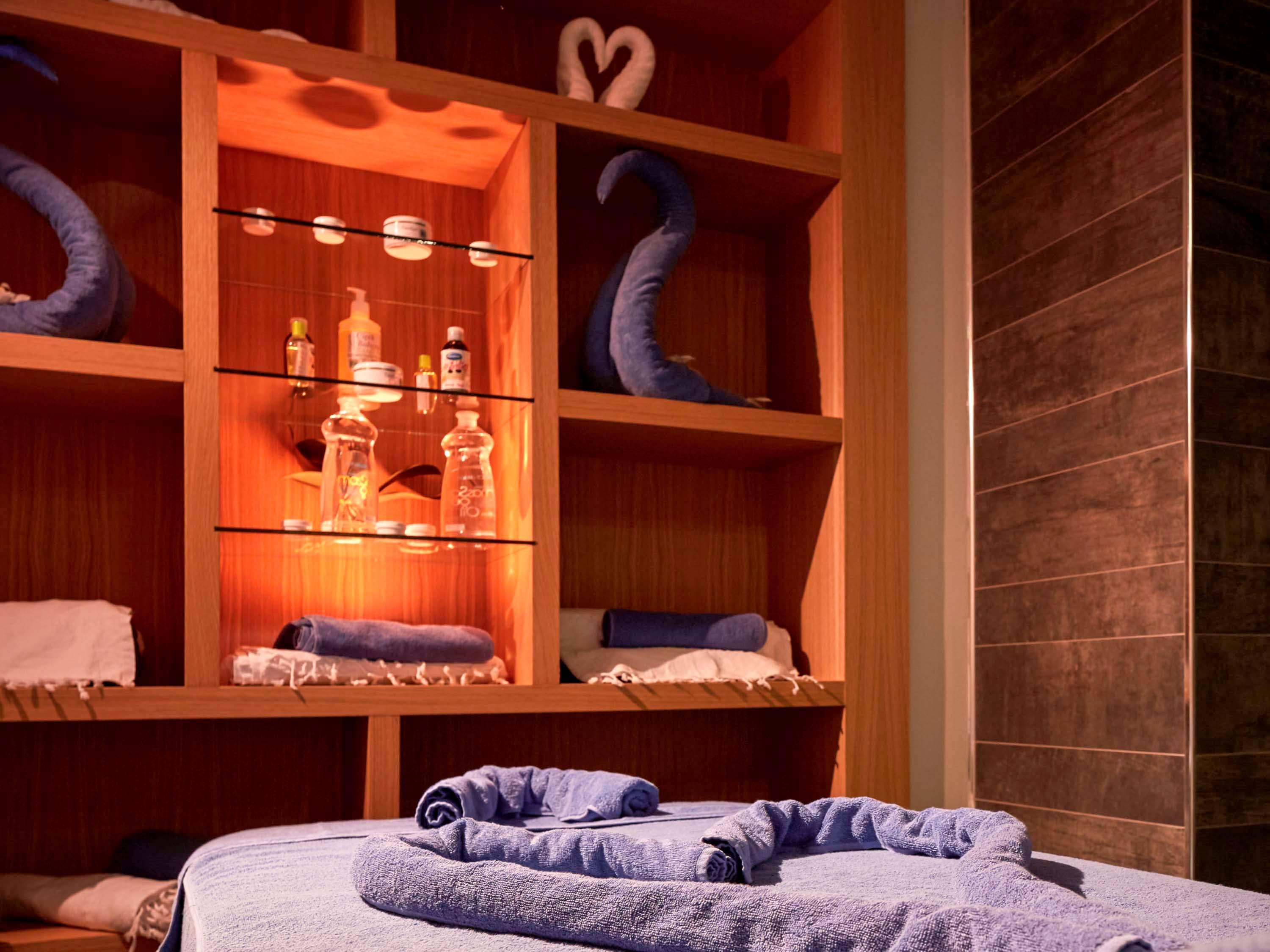 Novotel Коня Екстериор снимка