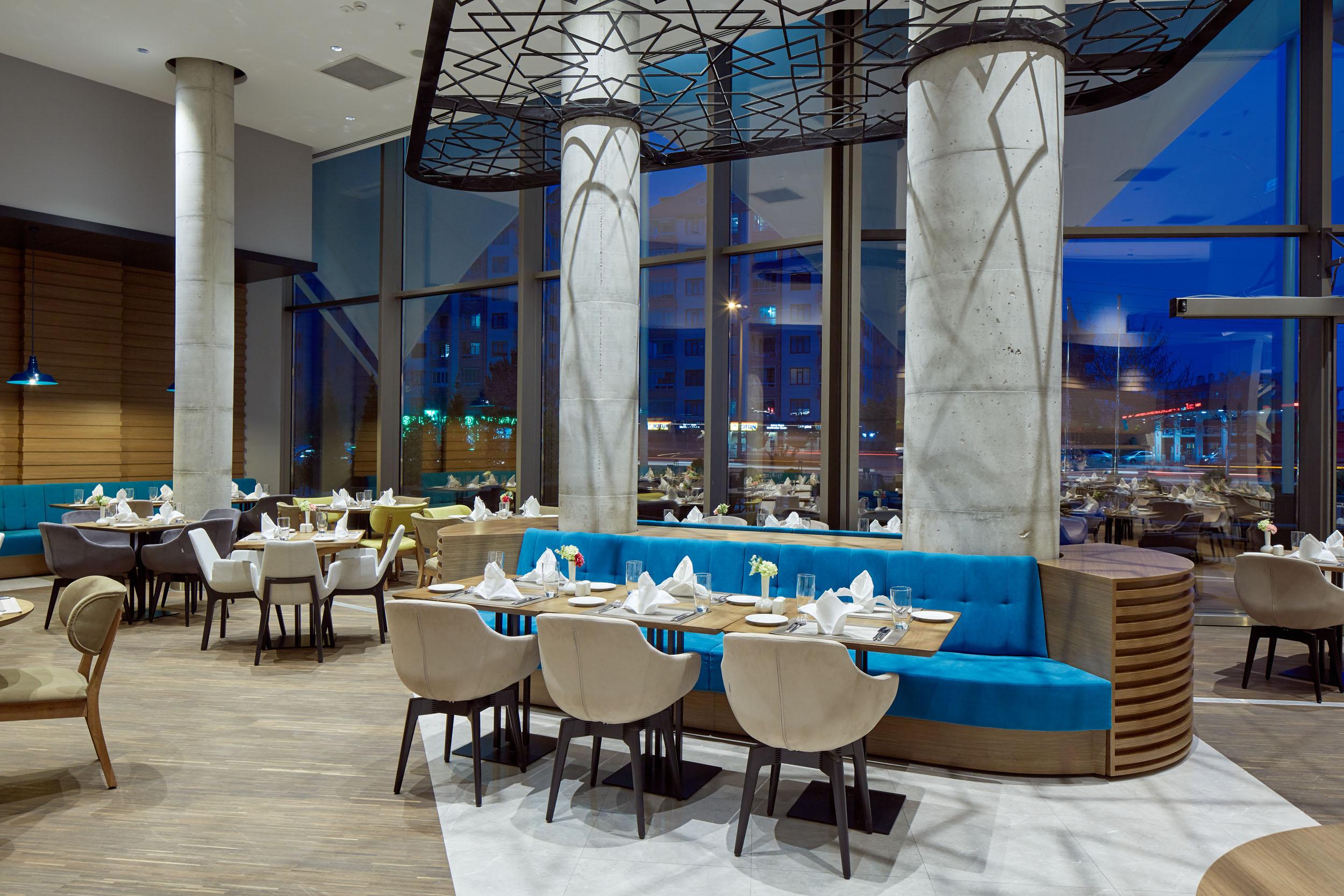Novotel Коня Екстериор снимка