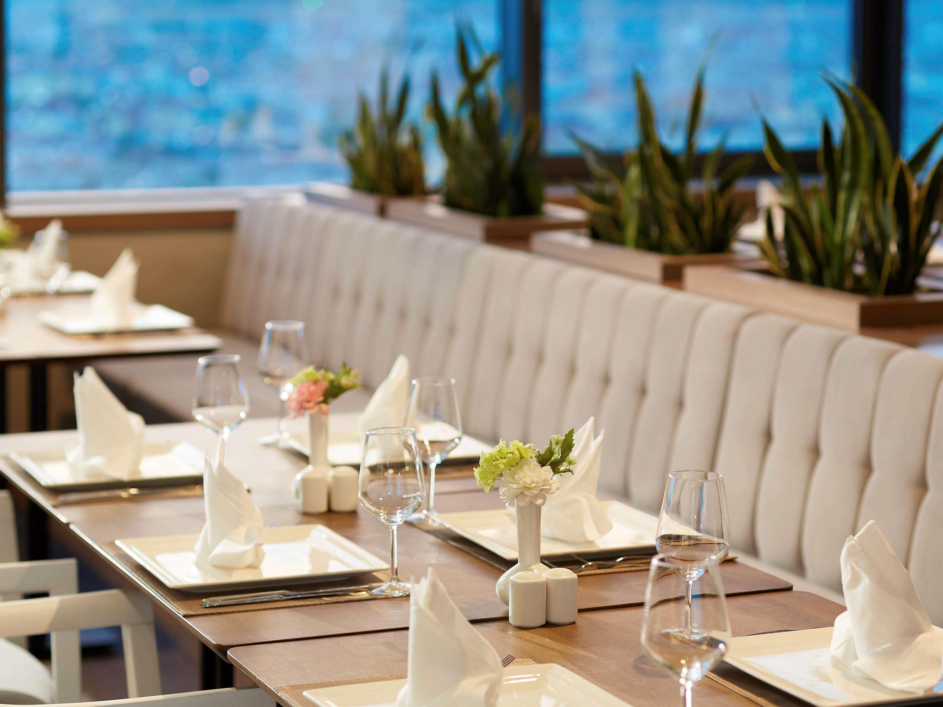 Novotel Коня Екстериор снимка