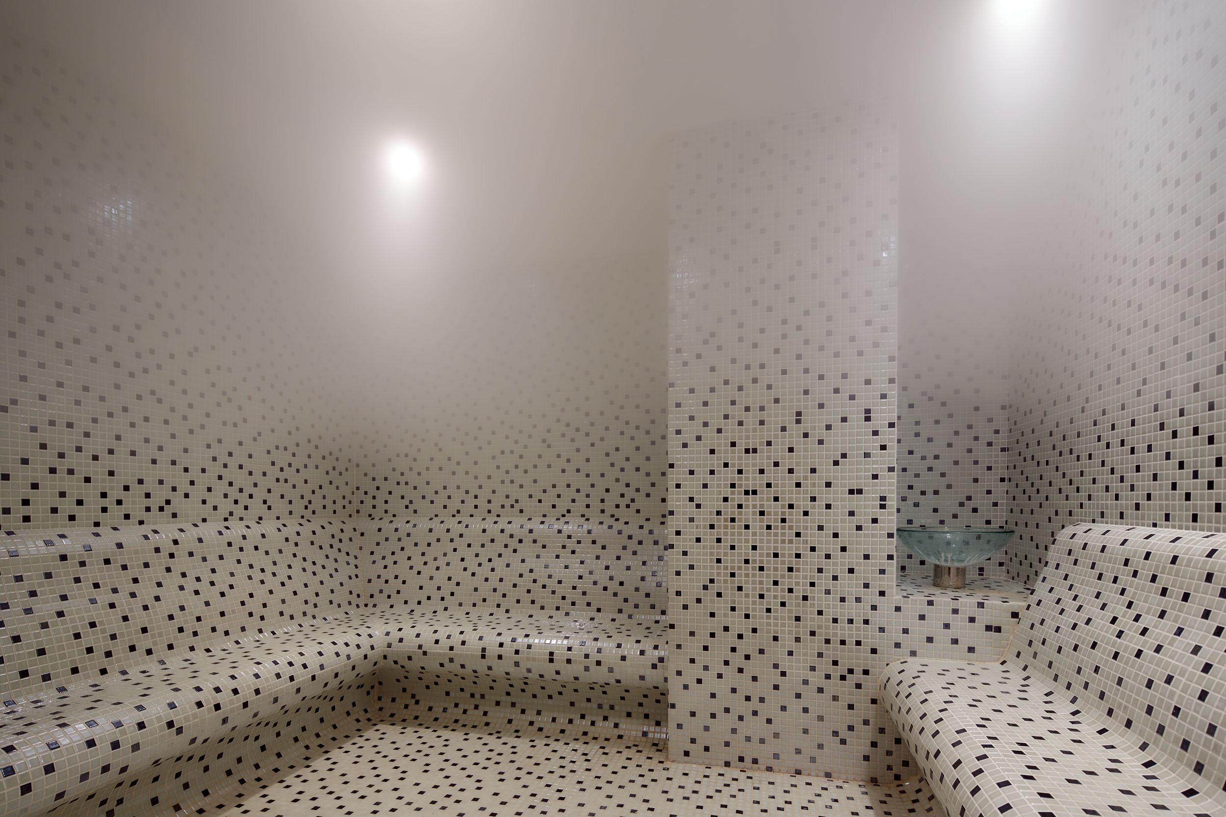 Novotel Коня Екстериор снимка